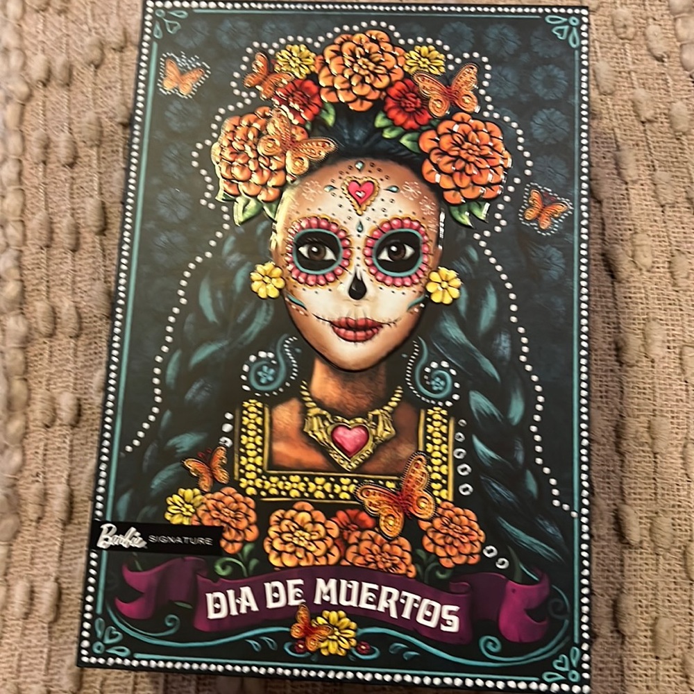 Dia De Muertos new in box